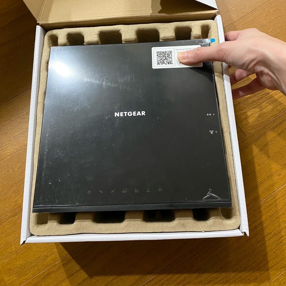 Netgear ac1600 Wifi Cable Modem Router - Picture 3 of 5